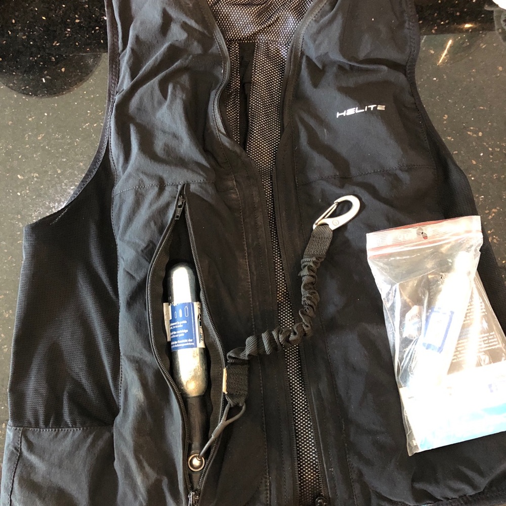 Helite air vest size medium